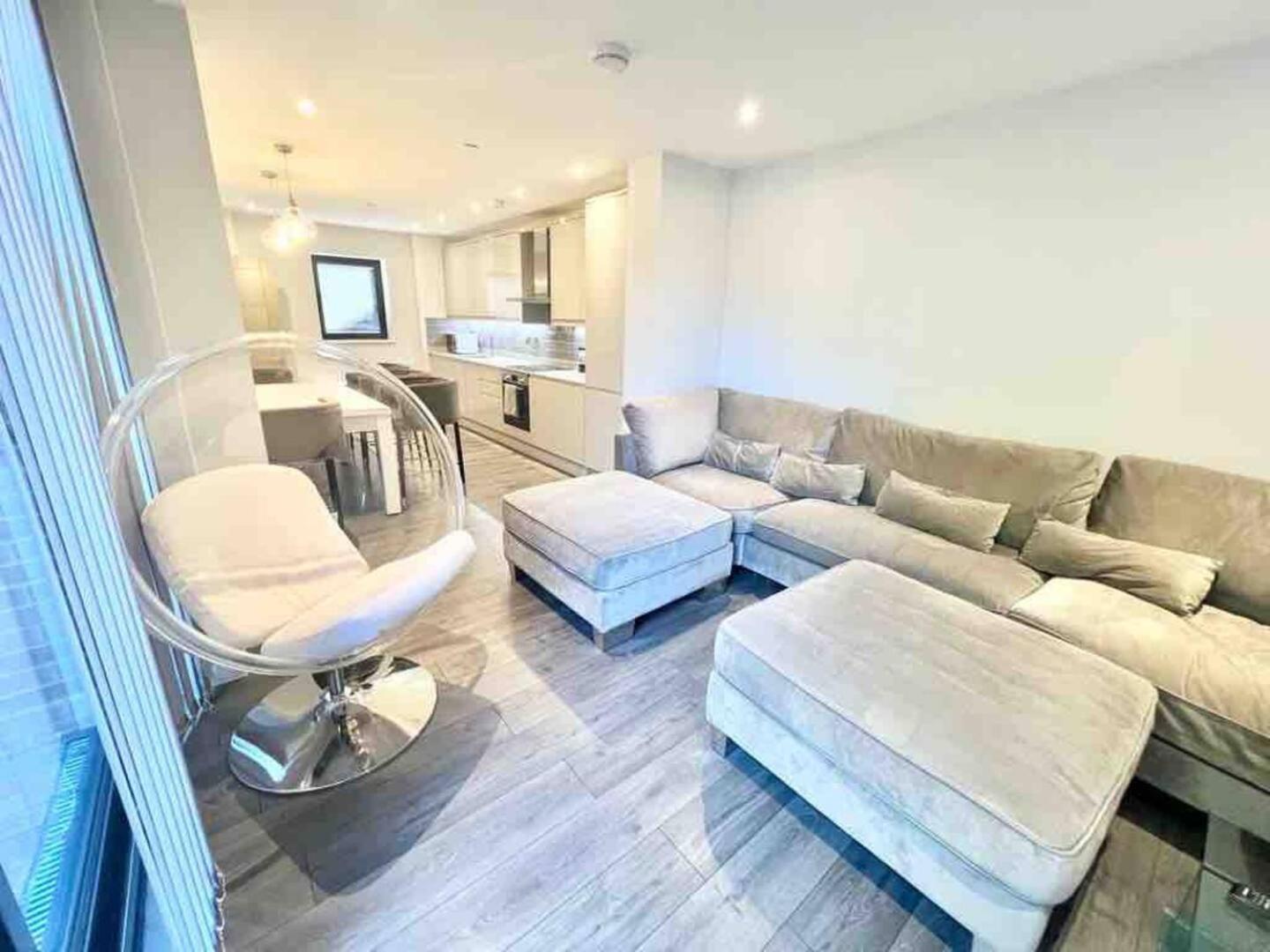 D & D Luxury Apartments Stanmore  Buitenkant foto